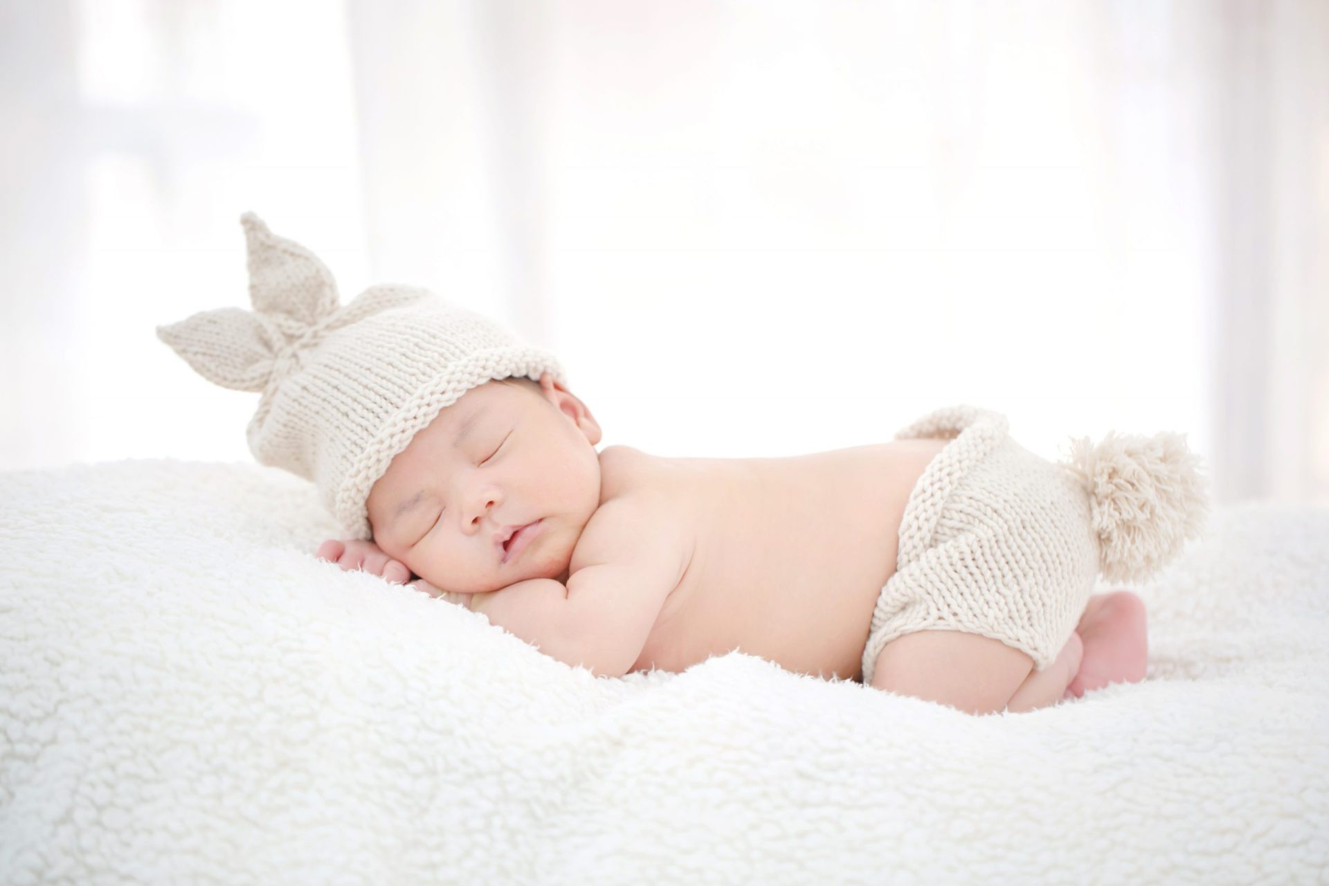 symphony-of-sleep-why-do-babies-make-noises-while-sleeping